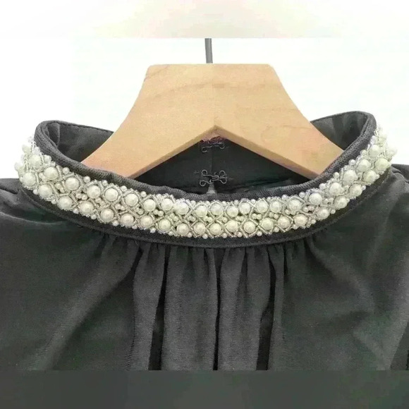 WHITE HOUSE BLACK MARKET Black Sleeveless Faux-Pearl-Neck Top - Picture 5 of 7